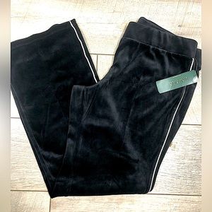 LAUREN -Ralph Lauren- women’s black velvet pants. Size 8